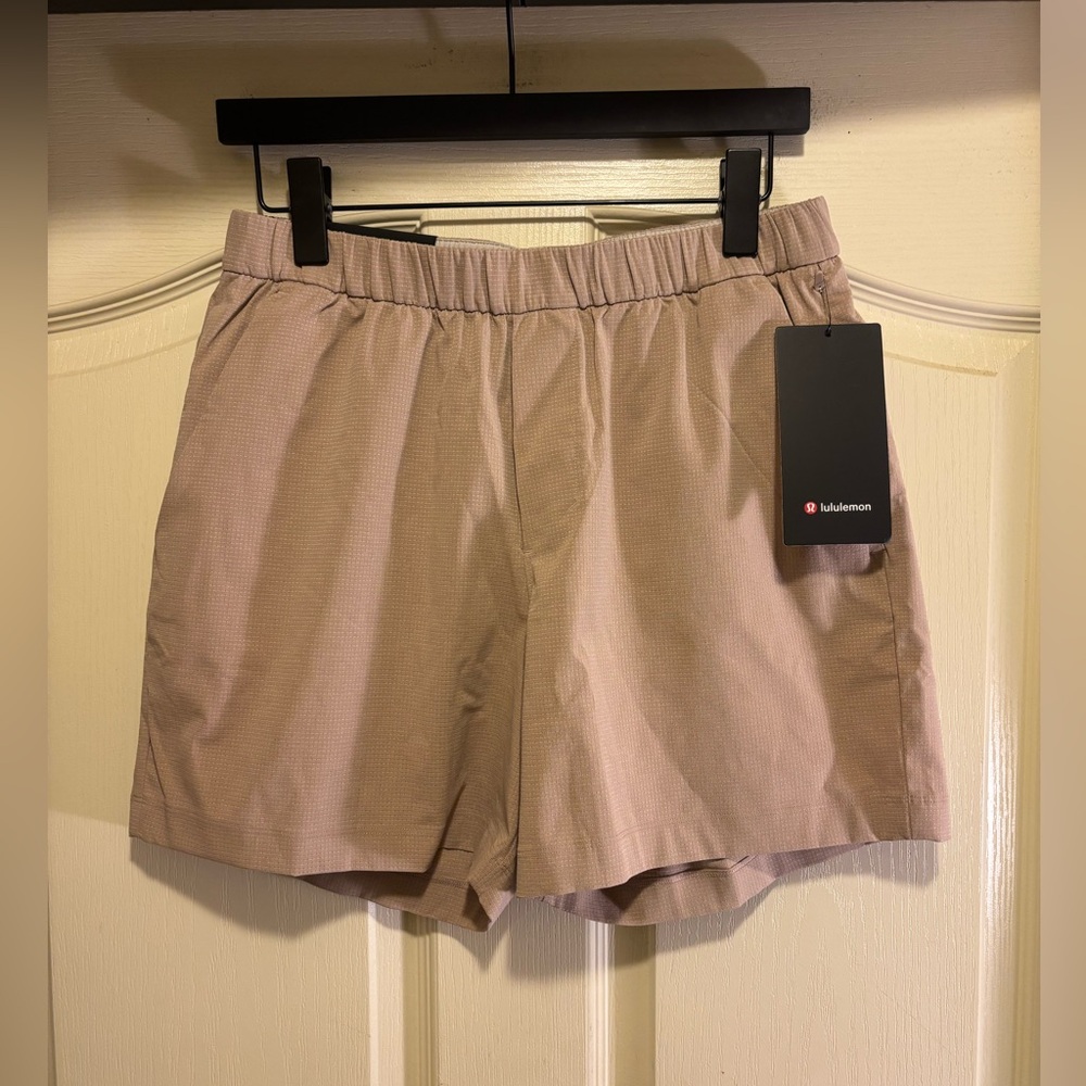 RESTOCK Lululemon Men’s “ABC” Pull-On Short 5” Inseam (M) *WOVENAIR* - Picture 4 of 9
